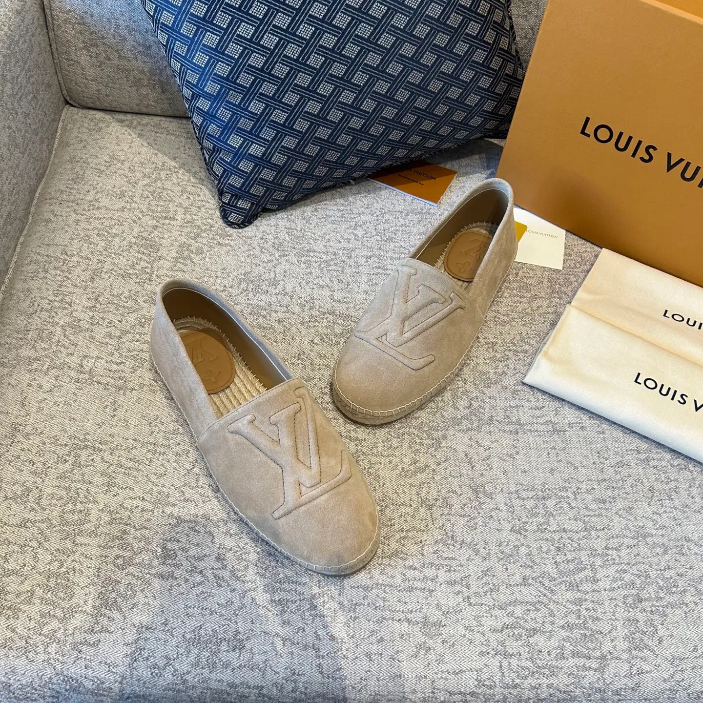 [L Family] Top P: 720💰-Size: 39-44 (customized at 38.45.46) L Family Freesstyle Men's Fisherman Shoes. 2026 Overseas🎆🎆[Spring and Summer New Style: Lv Fisherman Shoes] Material: calf suede, cowhide𥚃, rubber injection process, hemp rope with rubber outsole.